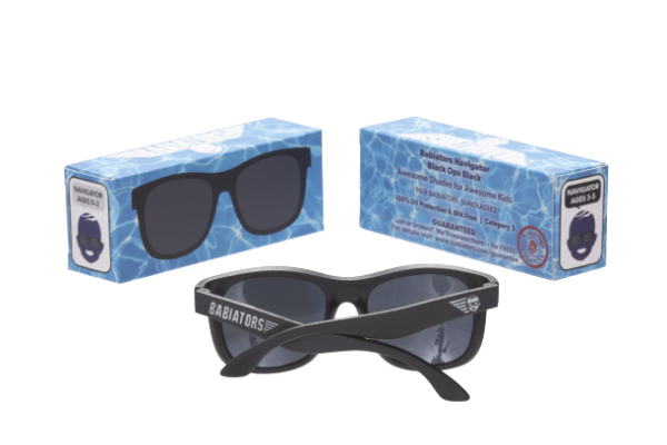 Karácsonyi csomag Jellycat Alice Axolotl és Babiators Navigator, fekete, 3-5 éves korig