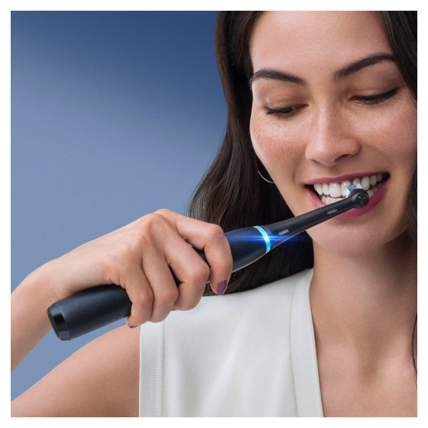 Oral-B iO Series 8N Black Onyx elektromos fogkefe, fekete
