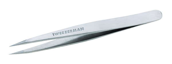 Tweezerman Petite Tweeze Set rózsaszín csipeszkészlet rózsaszín tokban