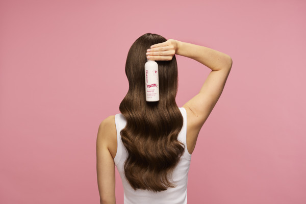 Lee Stafford Hyaluronic Hydration Shampoo – intenzív hidratáló sampon, 250 ml