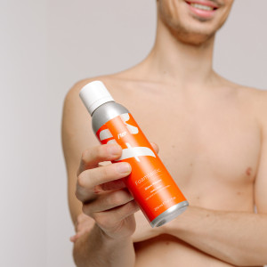 FLER Foamtastic Amber borotvahab sárgarépa kivonattal és shea vajjal, 200 ml