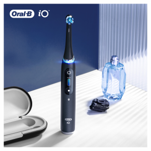 Oral-B iO Ultimate Clean pótfejek, fekete, 4 db