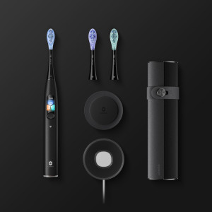 Oclean X Ultra Set – szónikus fogkefe és utazótok, fekete
